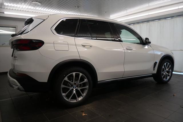 new 2025 BMW X5 PHEV car, priced at $78,255