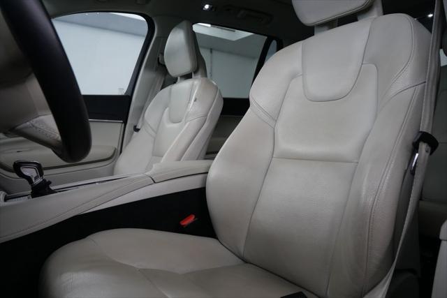 used 2020 Volvo XC90 car, priced at $27,941