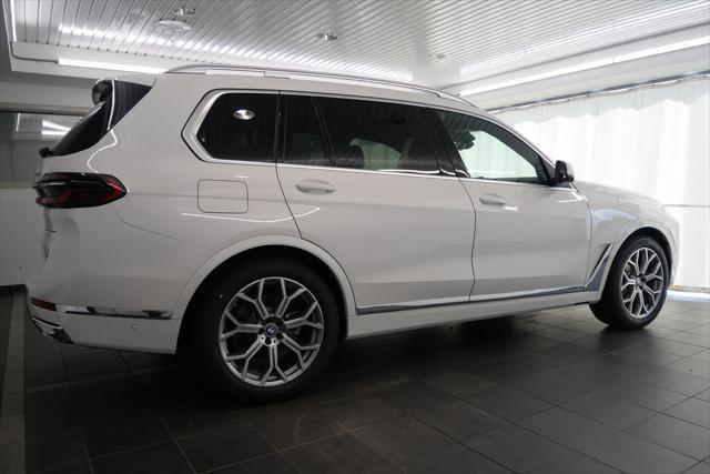 new 2025 BMW X7 car, priced at $90,220