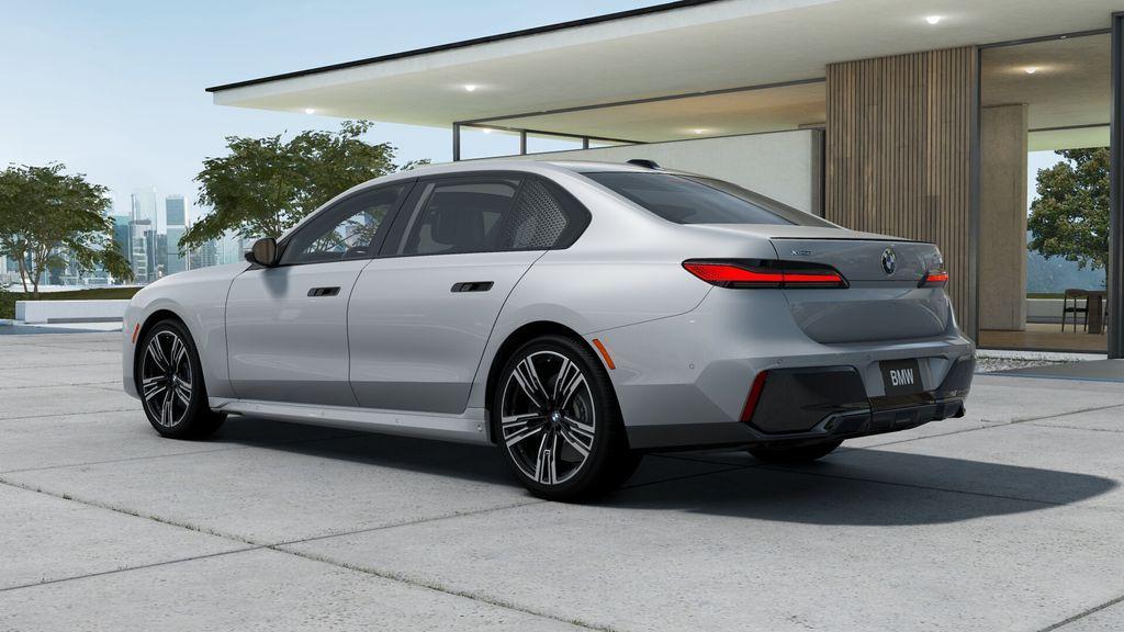 new 2025 BMW 760 car, priced at $136,775