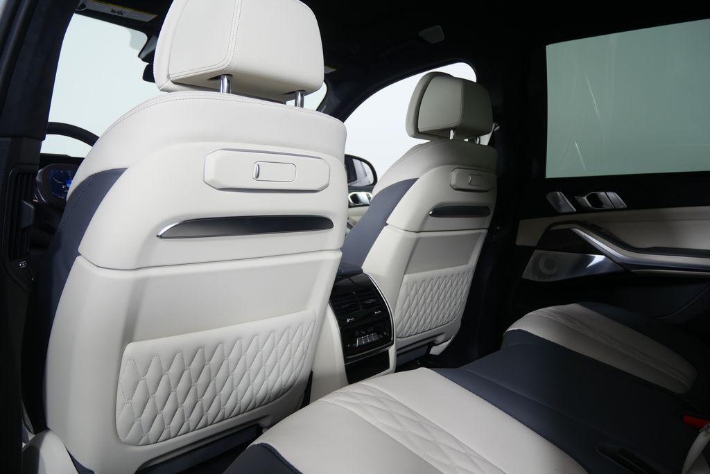 new 2026 BMW X7 car, priced at $130,300