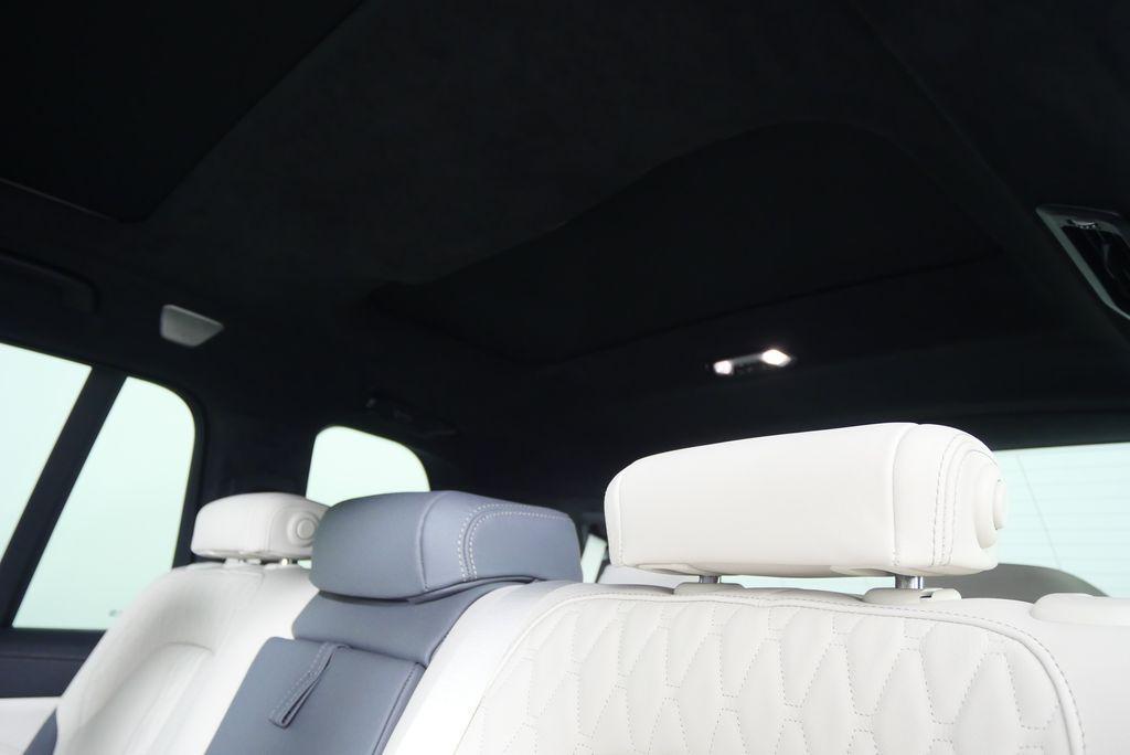 new 2026 BMW X7 car, priced at $130,300