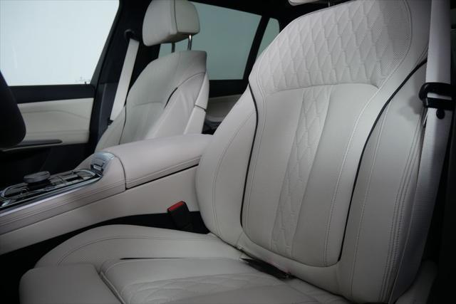 new 2025 BMW X7 car, priced at $124,930