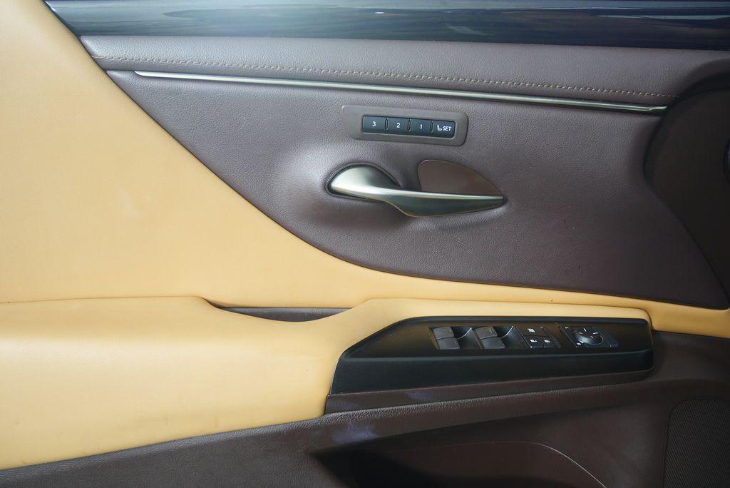 used 2019 Lexus ES 350 car, priced at $24,944