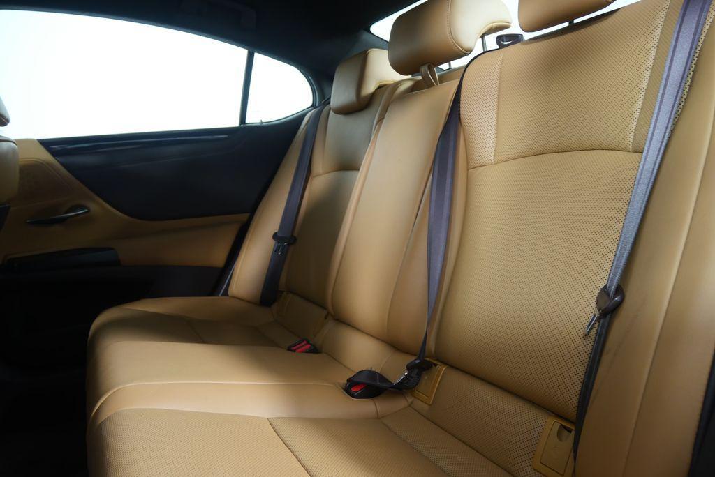 used 2019 Lexus ES 350 car, priced at $24,944