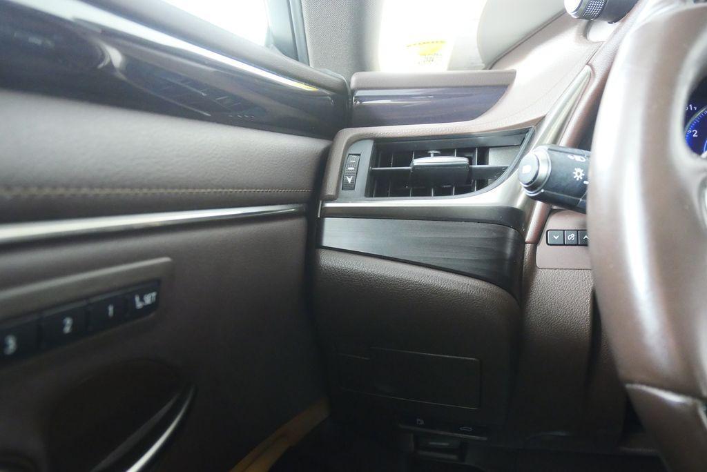 used 2019 Lexus ES 350 car, priced at $24,944