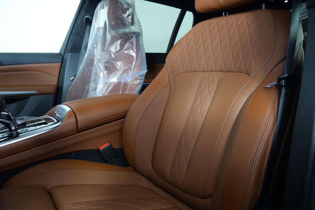 new 2025 BMW ALPINA XB7 car, priced at $161,645