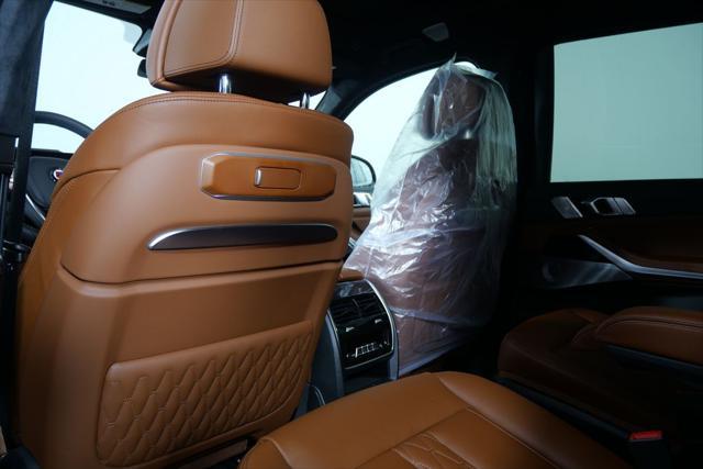 new 2025 BMW X7 car, priced at $161,645