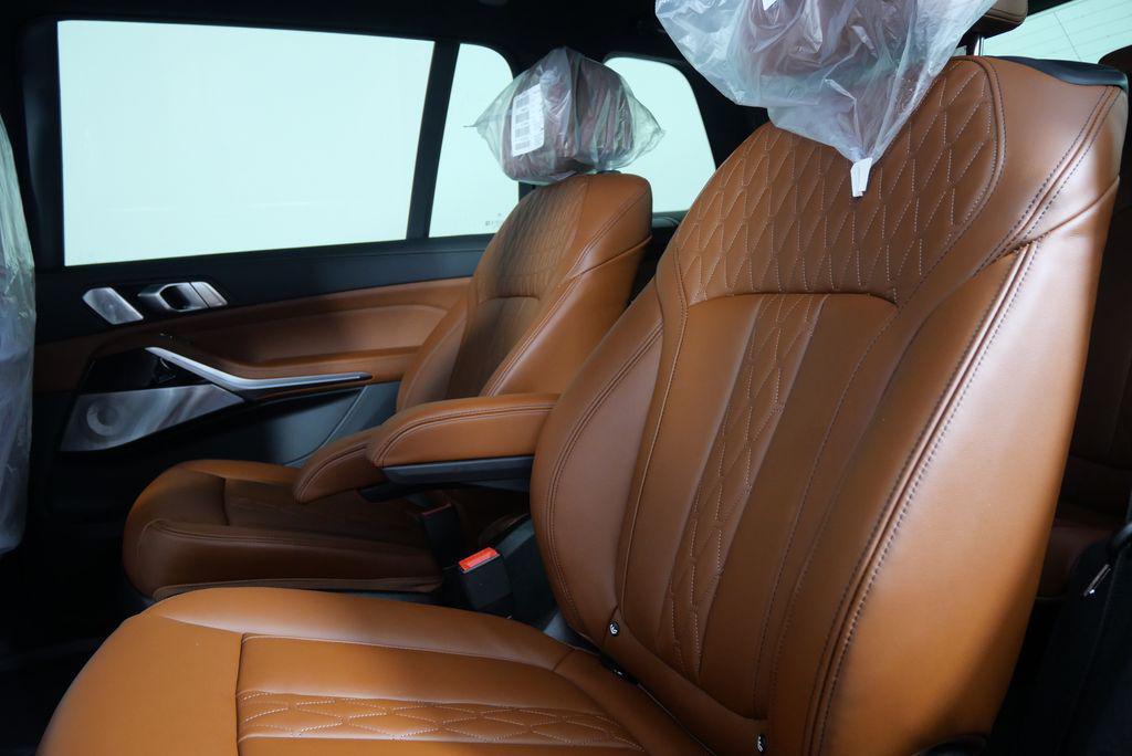 new 2025 BMW ALPINA XB7 car, priced at $161,645