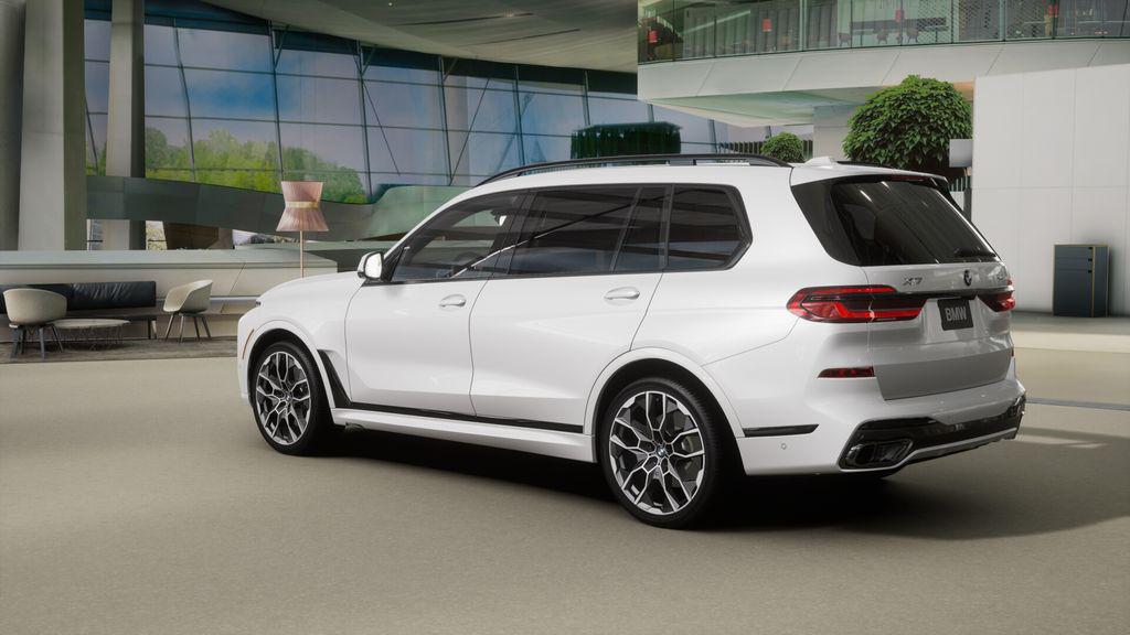 new 2026 BMW X7 car, priced at $100,175