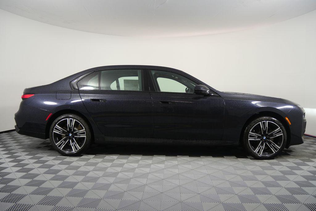 new 2025 BMW 760 car, priced at $137,680
