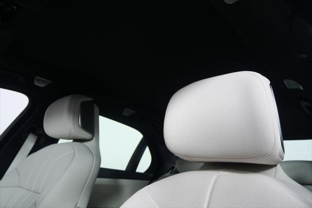 new 2025 BMW 760 car, priced at $137,680
