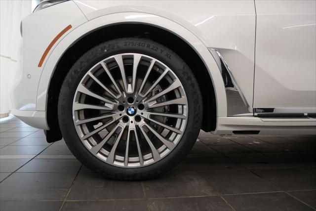 new 2025 BMW X7 car, priced at $103,195