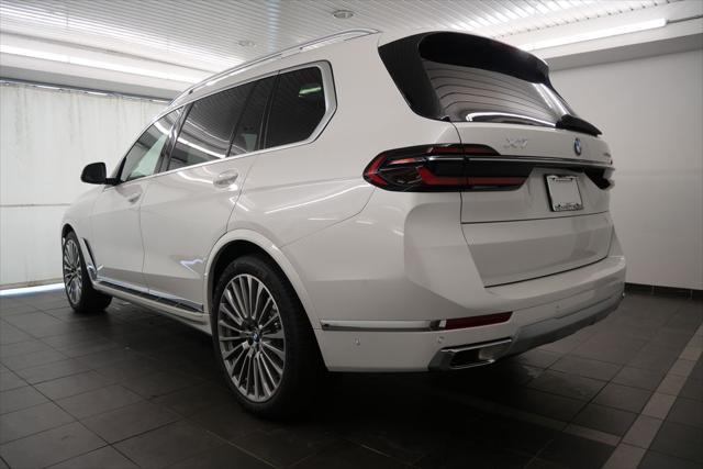 new 2025 BMW X7 car, priced at $103,195