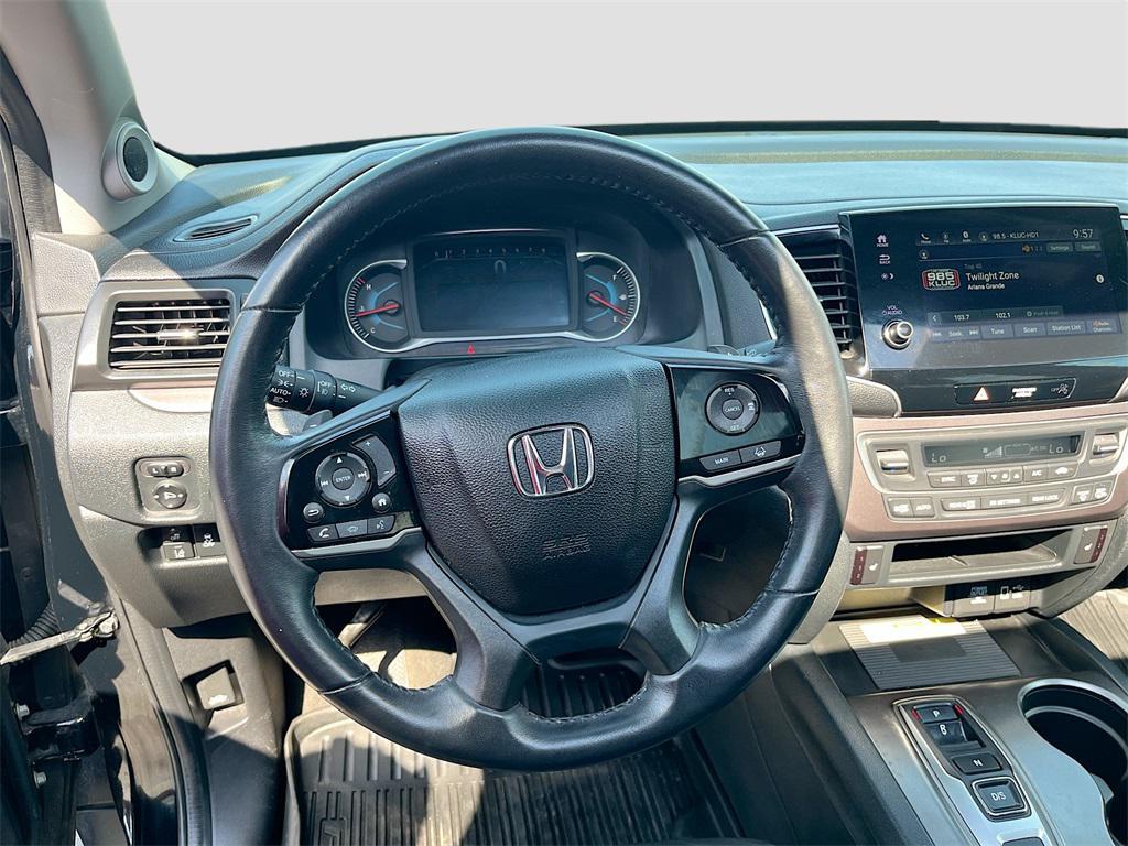 used 2022 Honda Pilot car, priced at $25,000