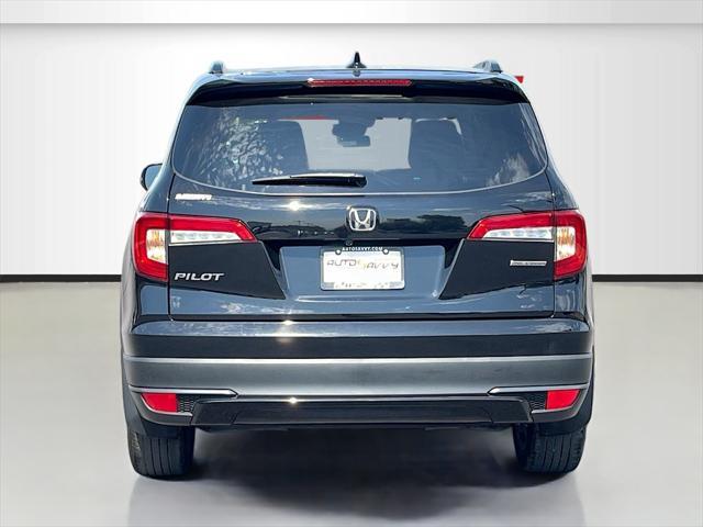 used 2022 Honda Pilot car, priced at $27,000
