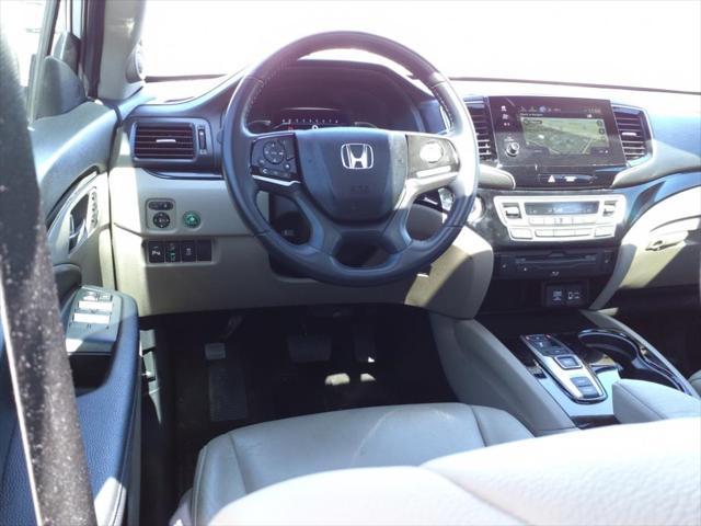 used 2022 Honda Pilot car, priced at $30,000