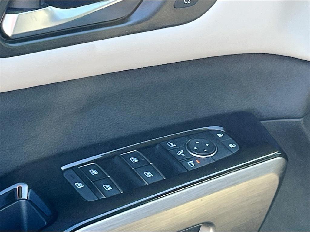 used 2022 Nissan Pathfinder car, priced at $27,800