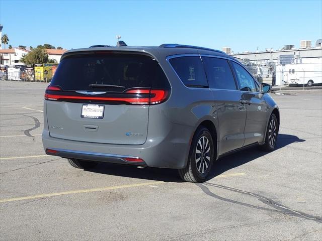 used 2021 Chrysler Pacifica Hybrid car, priced at $19,500