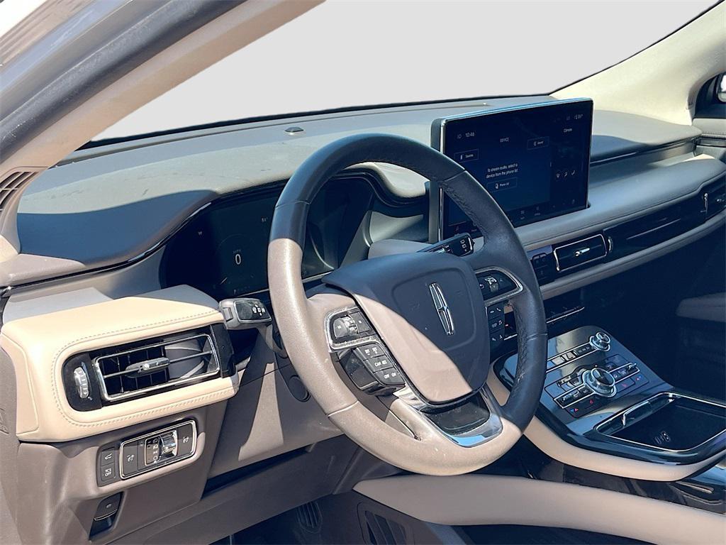 used 2022 Lincoln Nautilus car, priced at $24,100
