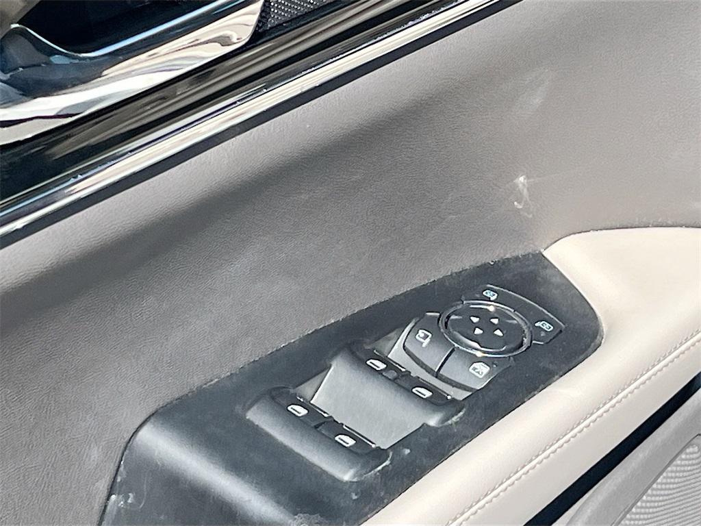 used 2022 Lincoln Nautilus car, priced at $24,100