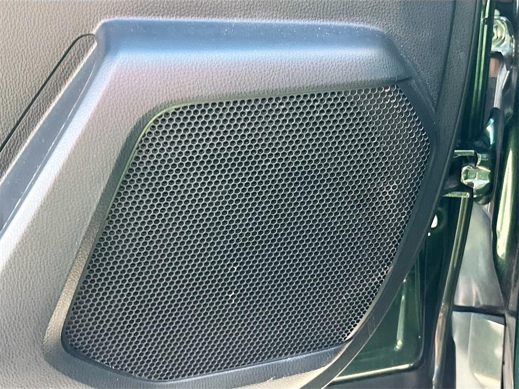 used 2023 Toyota Highlander Hybrid car, priced at $34,400