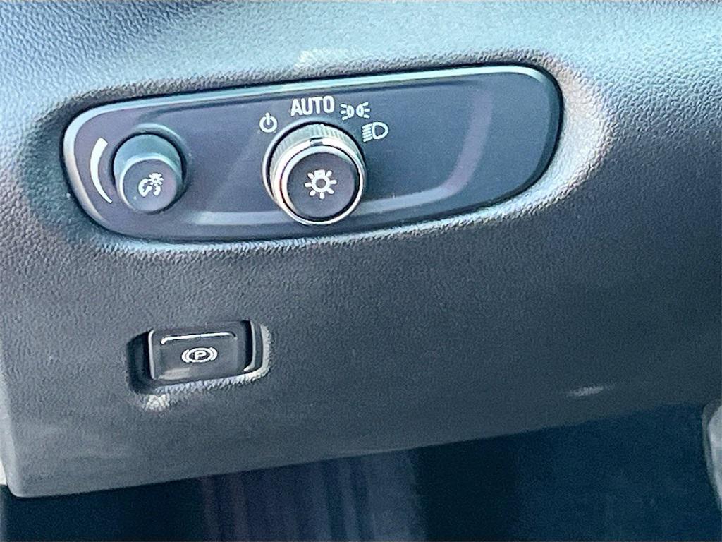 used 2024 Chevrolet Blazer car, priced at $29,700