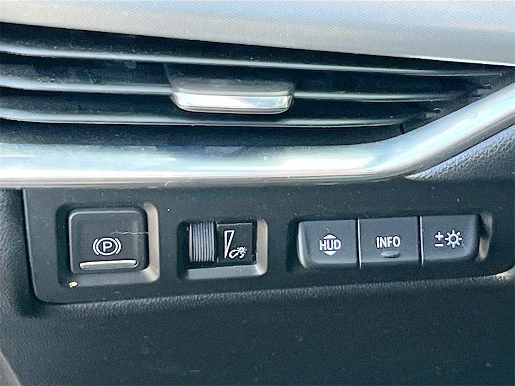 used 2020 Cadillac XT4 car, priced at $20,400