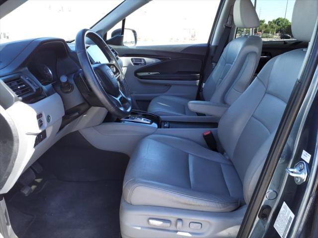 used 2022 Honda Pilot car, priced at $26,400