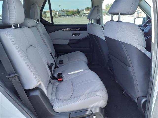 used 2023 Honda Pilot car, priced at $28,000