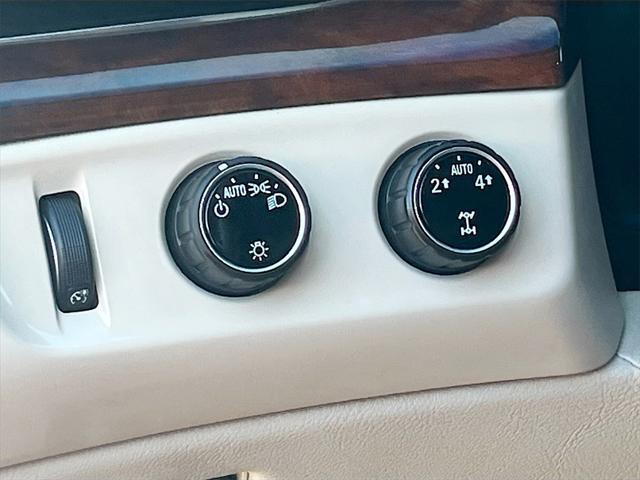 used 2015 Cadillac Escalade ESV car, priced at $16,700