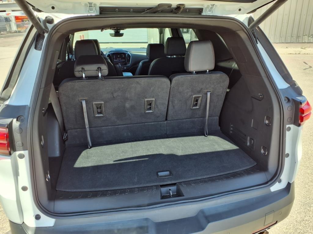 used 2022 Chevrolet Traverse car, priced at $28,000