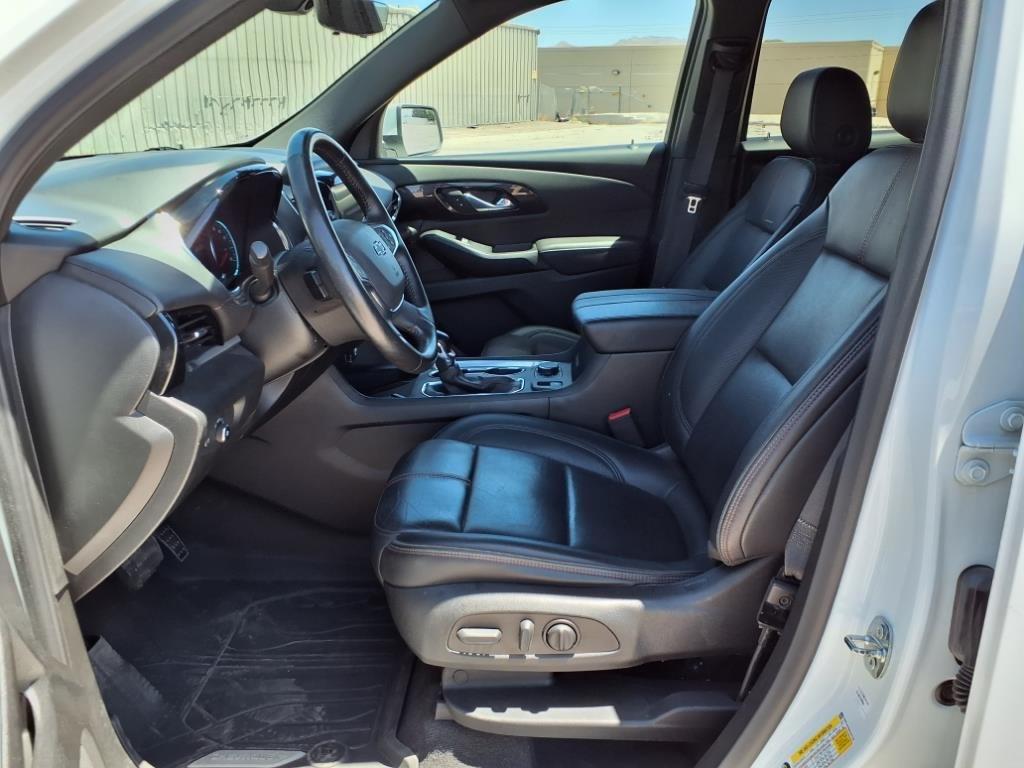used 2022 Chevrolet Traverse car, priced at $28,000