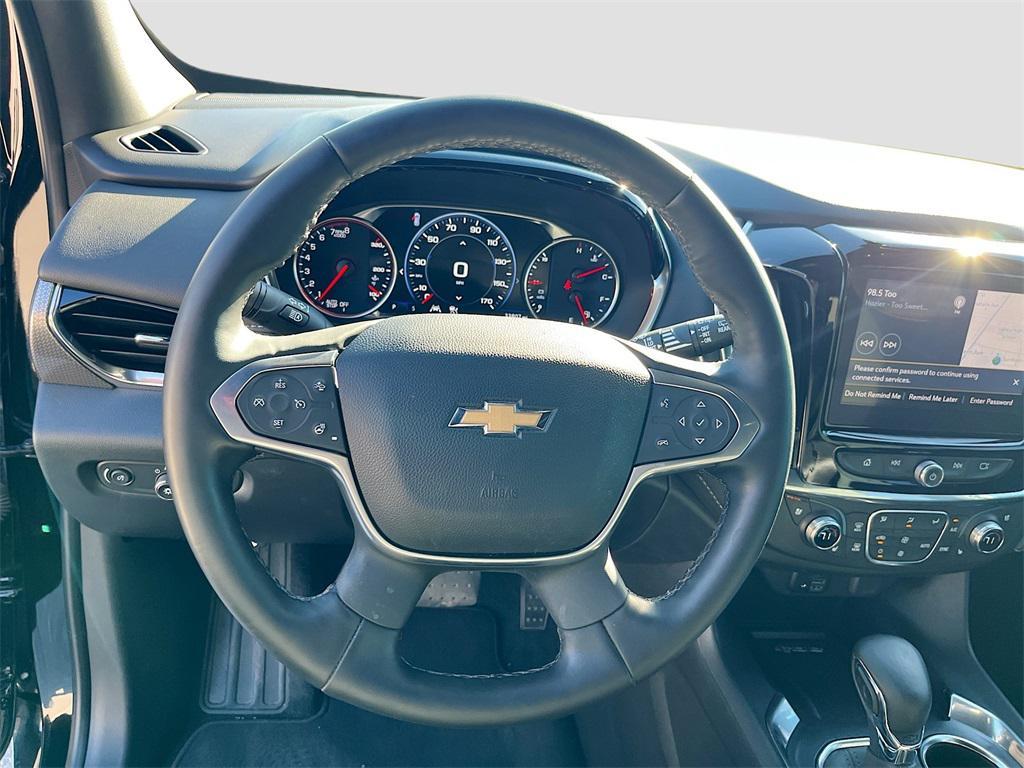 used 2023 Chevrolet Traverse car, priced at $30,000