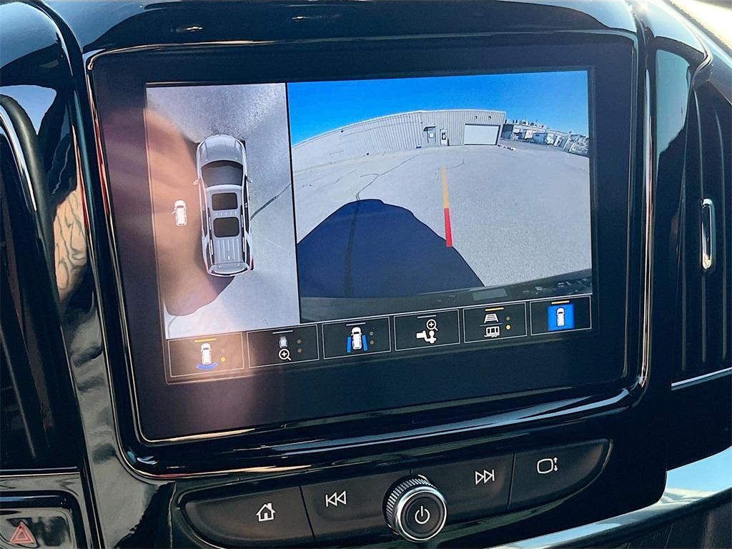 used 2023 Chevrolet Traverse car, priced at $30,000