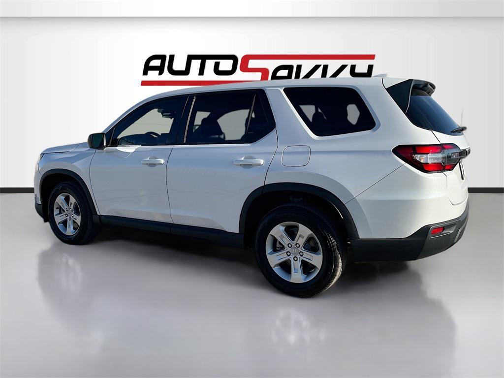 used 2024 Honda Pilot car, priced at $28,000