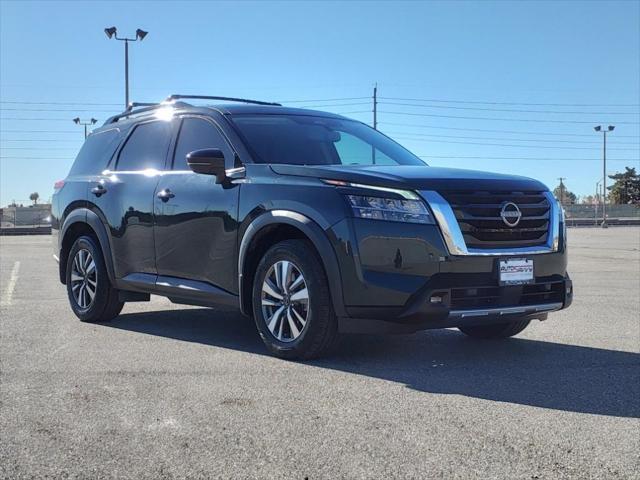 used 2022 Nissan Pathfinder car, priced at $24,400