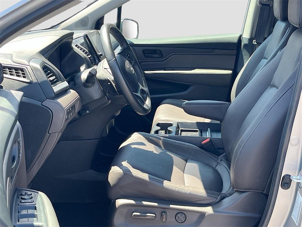 used 2024 Honda Odyssey car, priced at $32,100