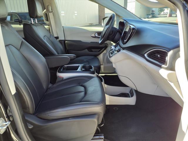 used 2023 Chrysler Pacifica car, priced at $29,000
