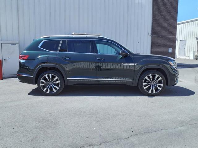 used 2022 Volkswagen Atlas car, priced at $30,000