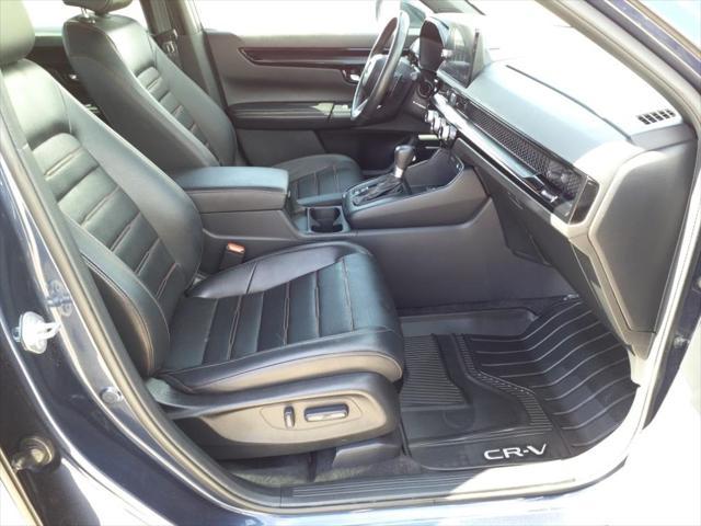 used 2024 Honda CR-V Hybrid car, priced at $32,000