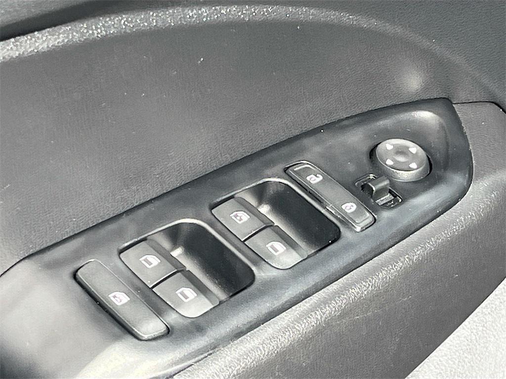 used 2020 Hyundai Venue car, priced at $12,900