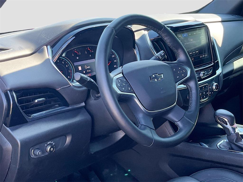 used 2023 Chevrolet Traverse car, priced at $33,100