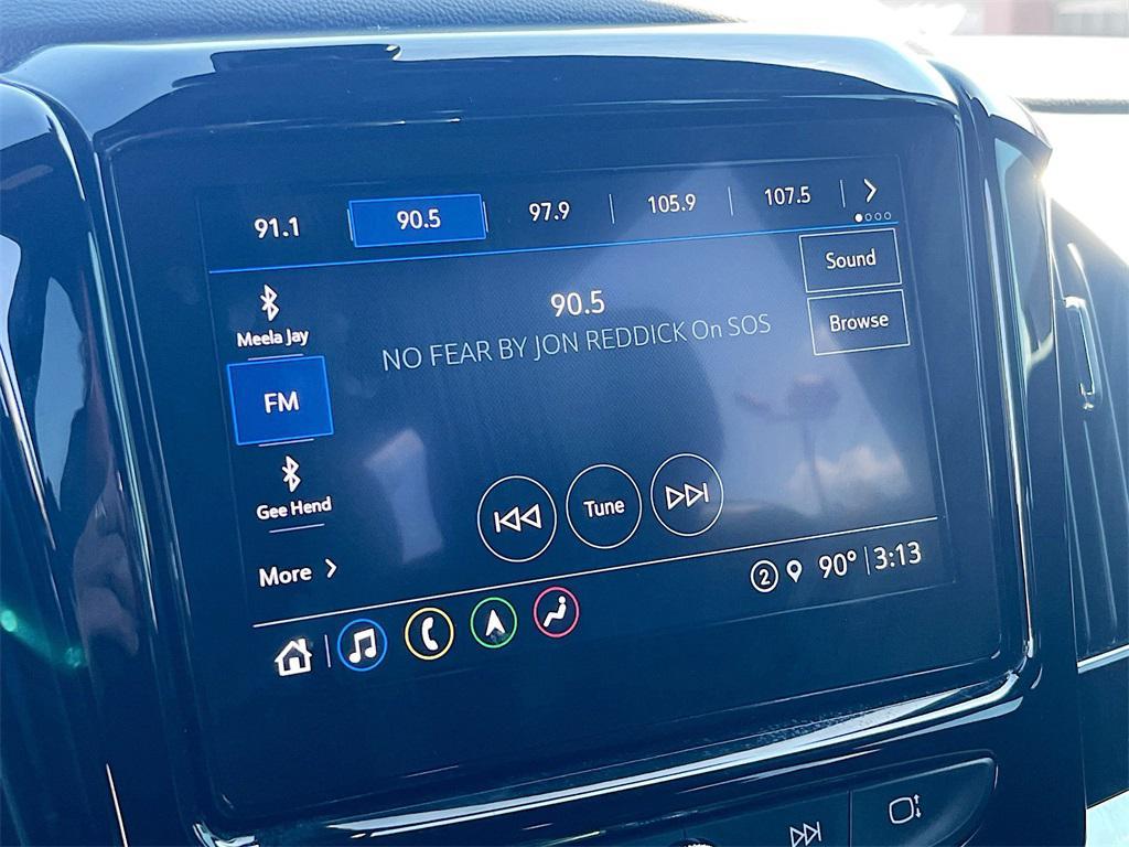 used 2023 Chevrolet Traverse car, priced at $33,100