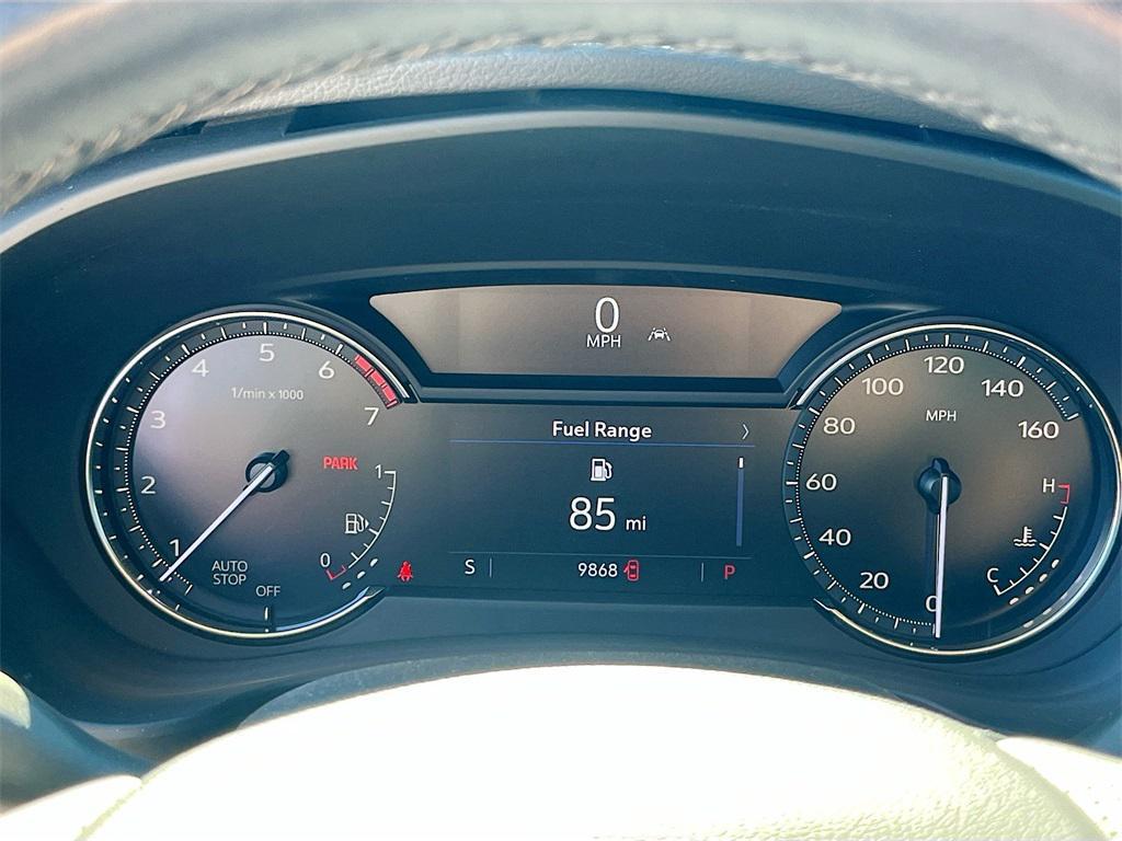 used 2023 Cadillac XT4 car, priced at $27,100