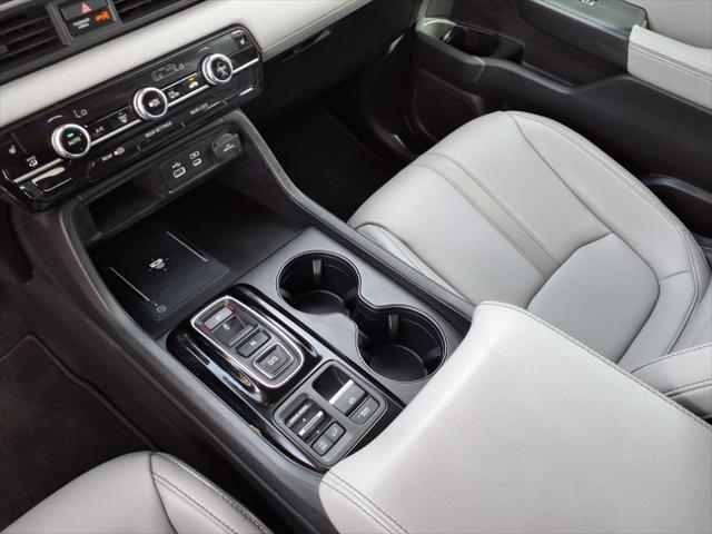 used 2023 Honda Pilot car, priced at $32,700
