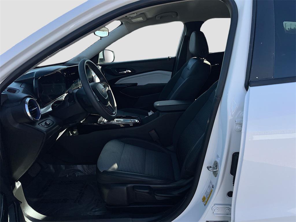 used 2025 Chevrolet Trax car, priced at $18,400
