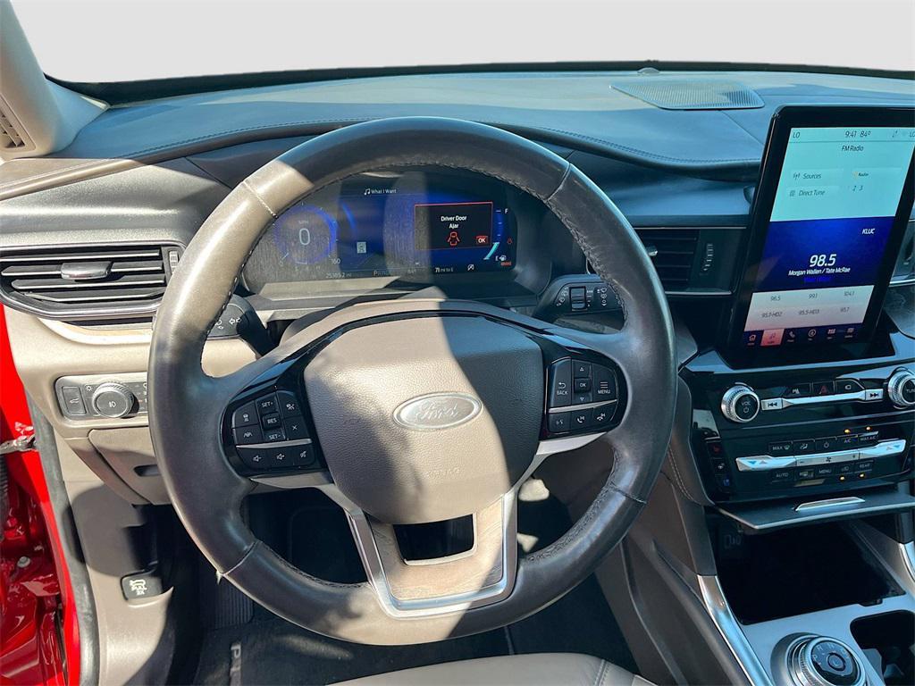 used 2022 Ford Explorer car, priced at $33,400
