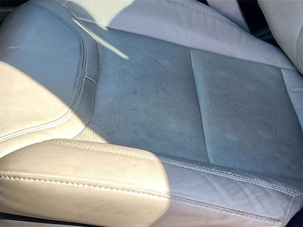 used 2022 Ford Explorer car, priced at $33,400