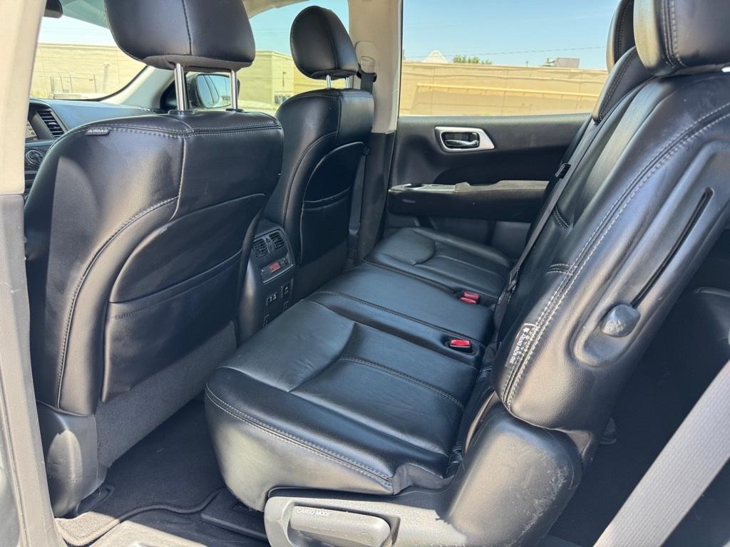 used 2020 Nissan Pathfinder car, priced at $18,000